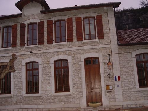16- Murs-Gélignieux
